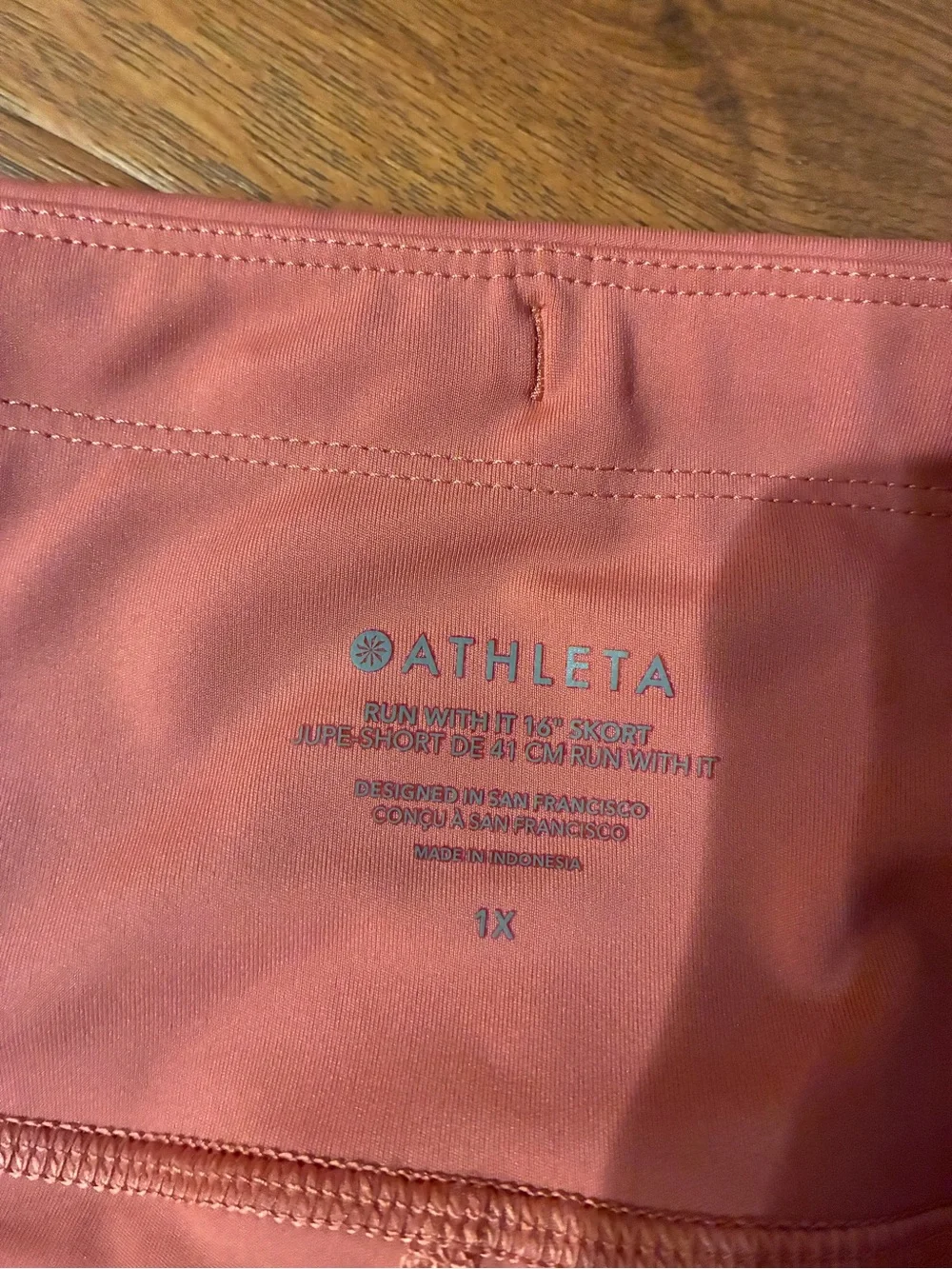Athleta run with it skort 16” muted red size 1X